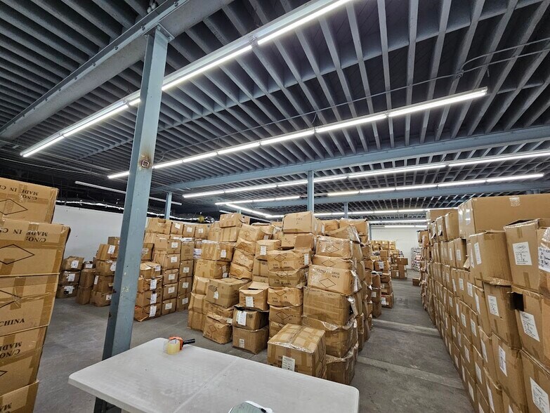 More Photos Of 2800 Hooper Ave, Los Angeles Manufacturing For Sale