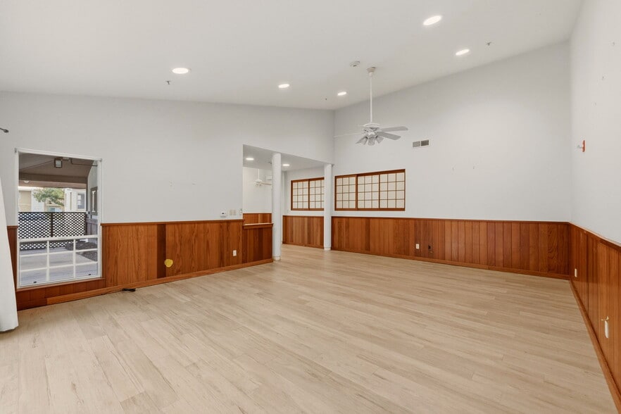 More Photos Of 24954 Cypress Ave, Hayward Multifamily For Sale