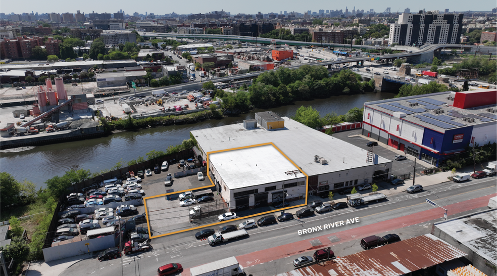 Primary Photo Of 935 Bronx River Ave, Bronx Manufacturing For Lease