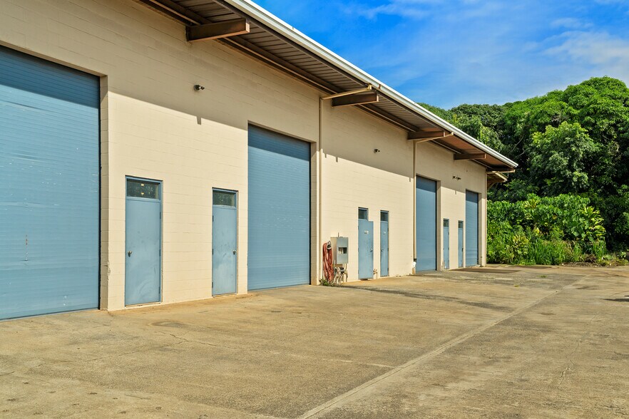 More Photos Of 3042 Peleke St, Lihue Warehouse For Lease