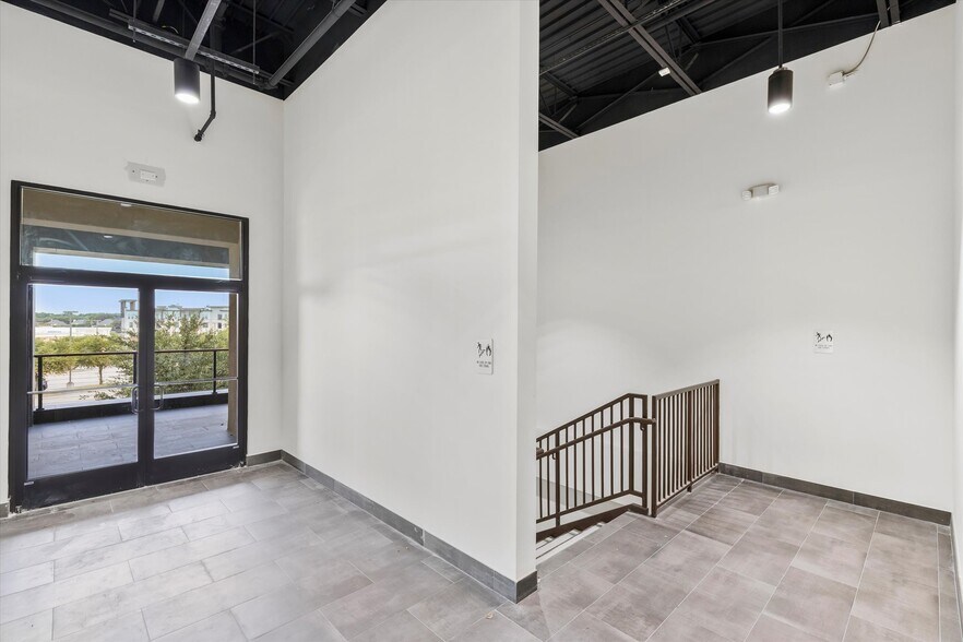More Photos Of 2660 Old Denton Rd, Carrollton Unknown For Lease
