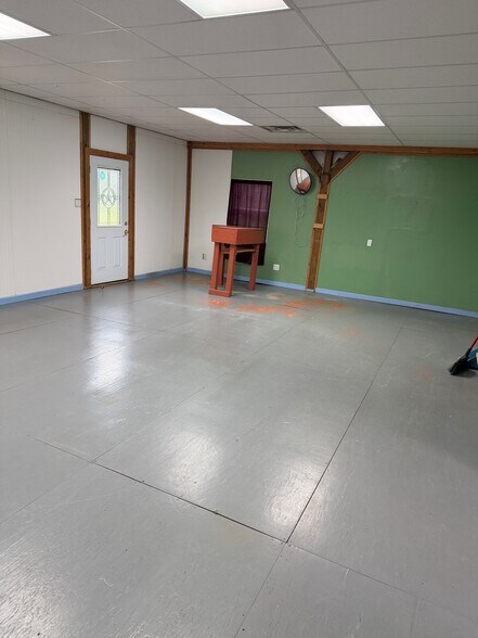 More Photos Of 10191 Bonner Rd, Pattison Specialty For Sale