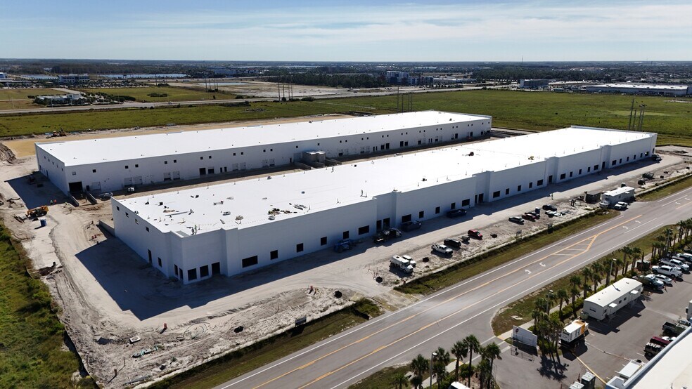 More Photos Of 16815 Oriole Rd, Fort Myers Unknown For Lease