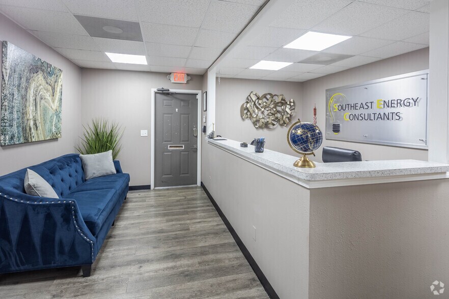 More Photos Of 2328 N US Hwy 19, Holiday Medical For Lease