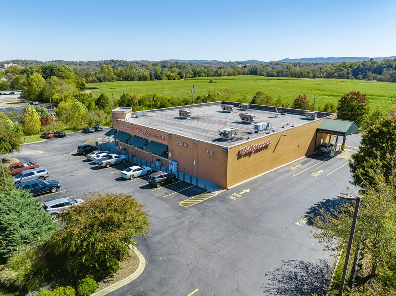 More Photos Of 1395 W D St, North Wilkesboro Drugstore For Sale