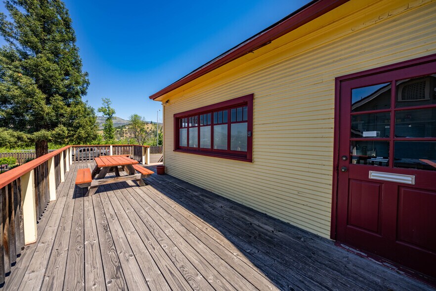 More Photos Of 143 S Main St, Phoenix Office For Sale