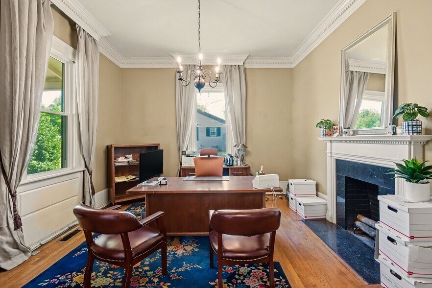 More Photos Of 236 Washington Ave, Marietta Office Residential For Sale