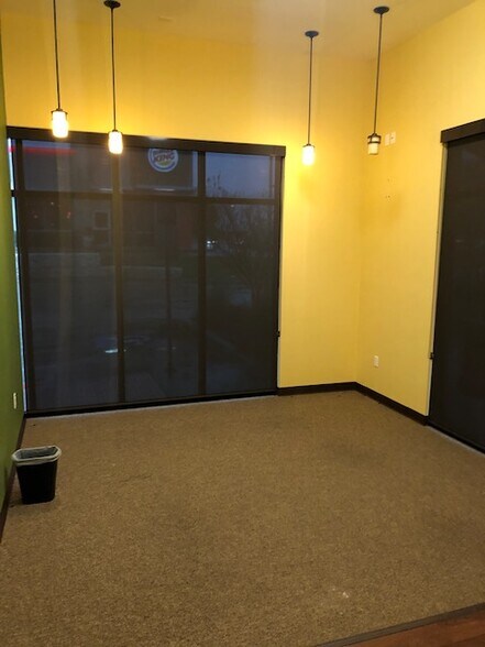 More Photos Of 203 N IH 35, Belton Freestanding For Lease