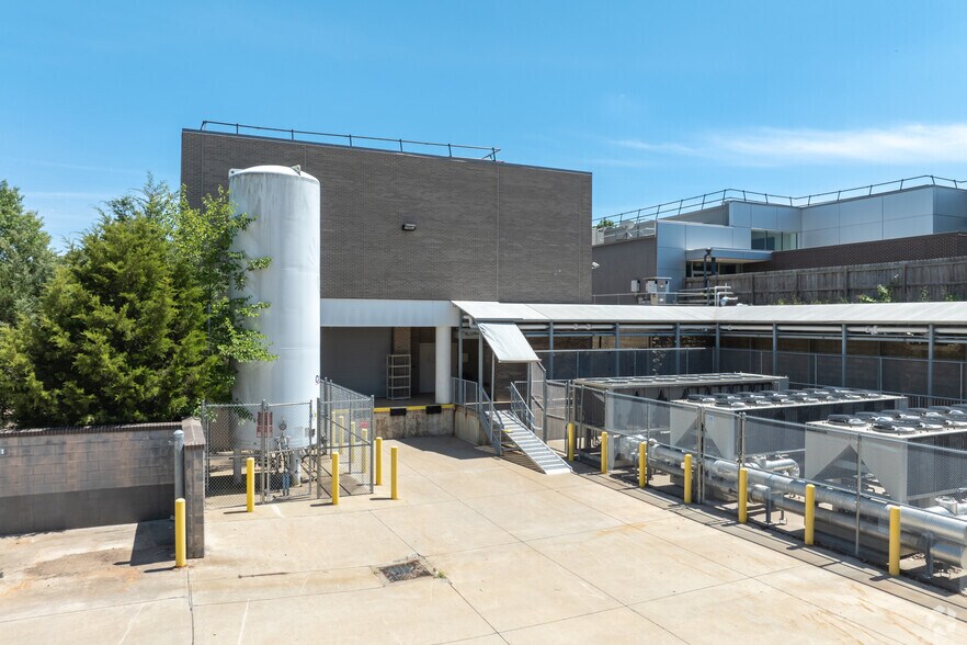 More Photos Of 20 Missouri Research Park Dr, Saint Charles Office For Sale