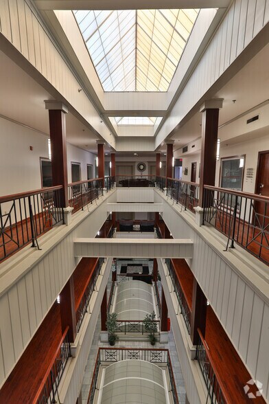 More Photos Of 200 N Main St, Greenville Office Residential For Lease