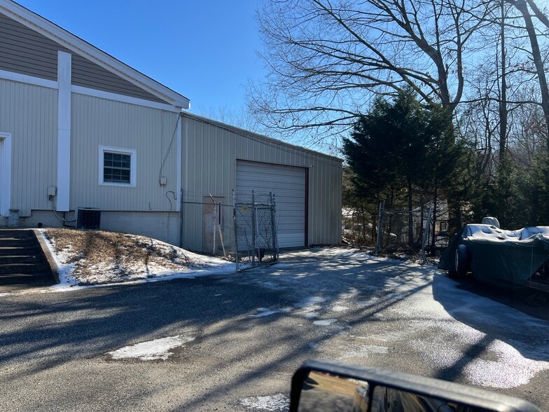 More Photos Of 1418 S Marietta St, Gastonia Industrial For Lease