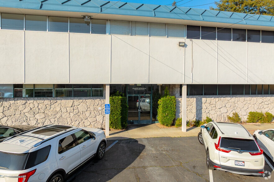 More Photos Of 2322 Butano Dr, Sacramento Medical For Lease