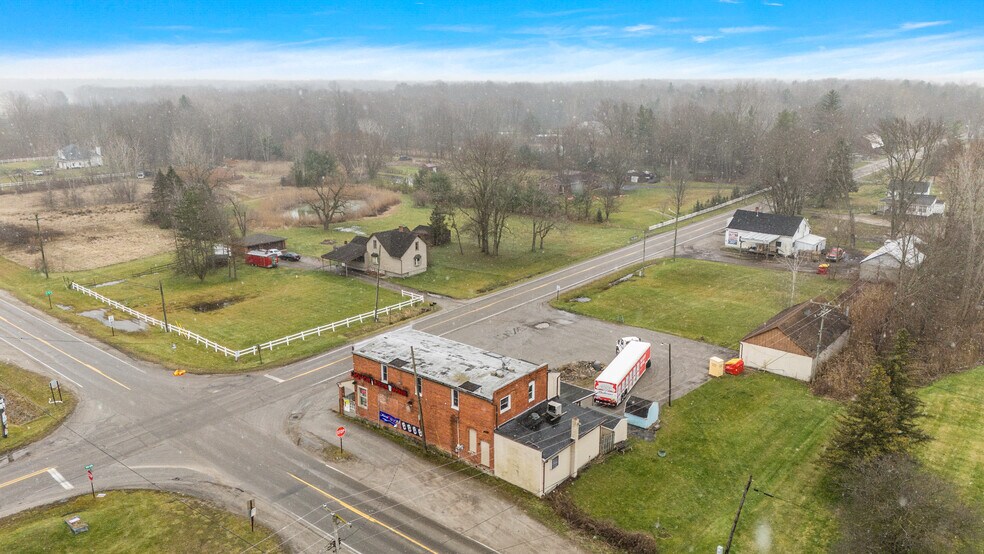 More Photos Of 3504 Palms Rd, Casco Drugstore For Sale