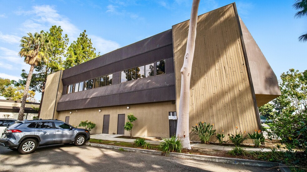 More Photos Of 18331 Gridley Rd, Cerritos Medical For Lease