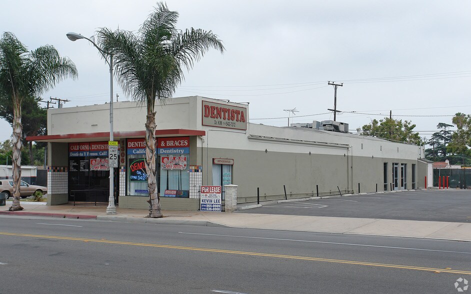 More Photos Of 1306 S Main St, Santa Ana Freestanding For Lease