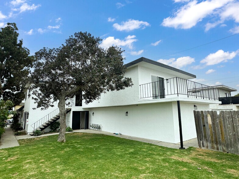 More Photos Of 17414 Dairyview cir, Huntington Beach Multifamily For Sale