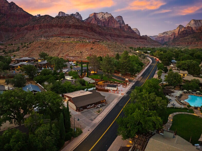 More Photos Of 694 Zion Park Blvd, Springdale Storefront Retail Residential For Sale