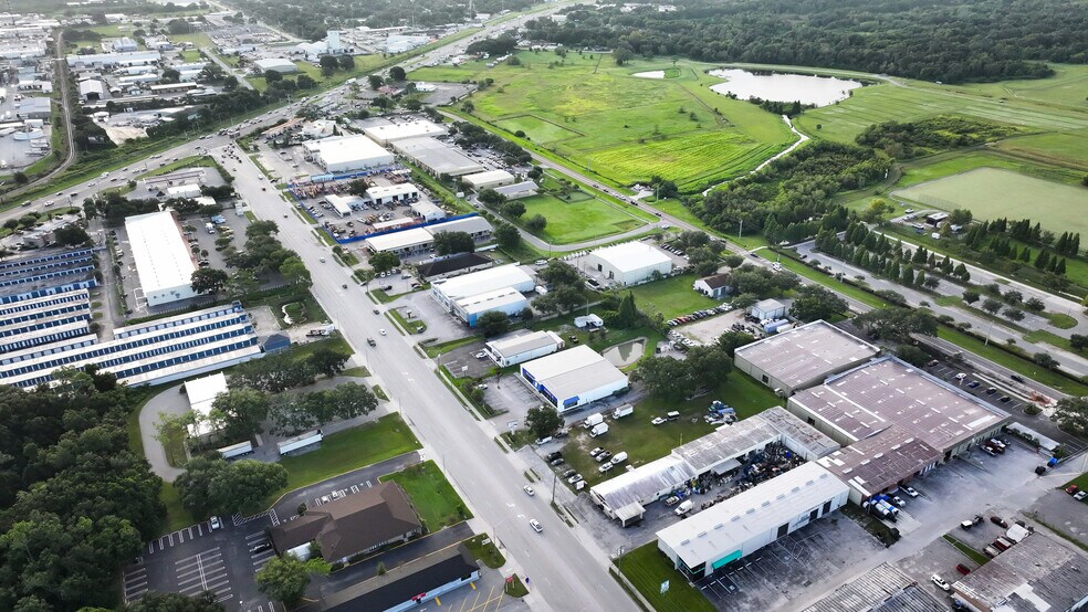 More Photos Of 2145 Edgewood Dr, Lakeland Freestanding For Sale