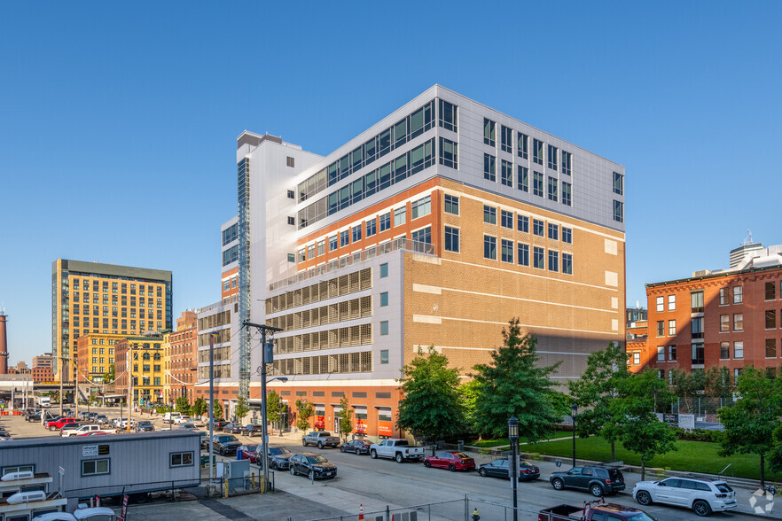 Primary Photo Of 22 Boston Wharf Rd, Boston Coworking Space