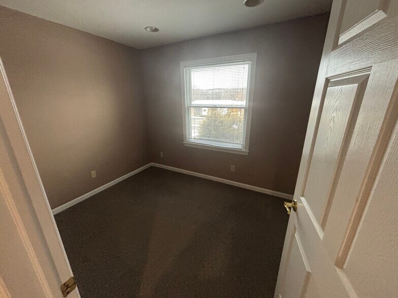 More Photos Of 845 Water St, Northumberland Medical For Sale
