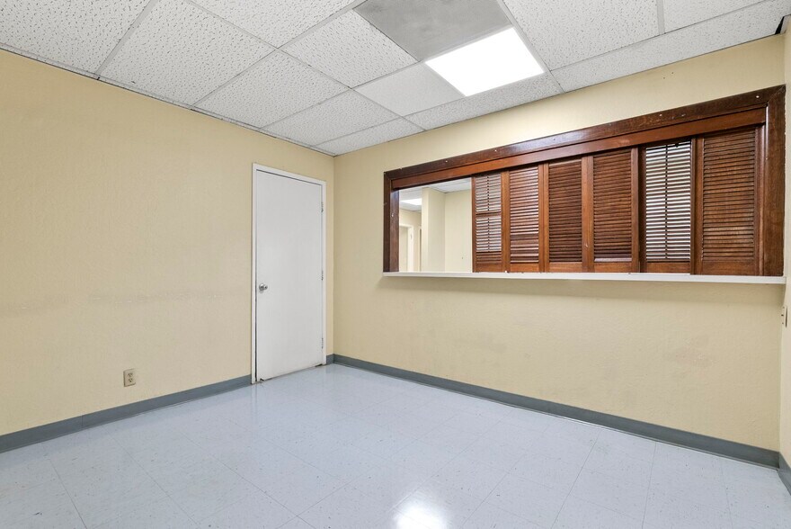 More Photos Of 2480 Mission St, San Francisco Medical For Lease