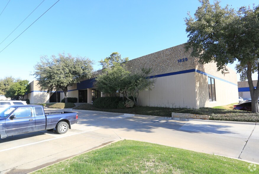 Primary Photo Of 1825 Monetary Ln, Carrollton Distribution For Lease