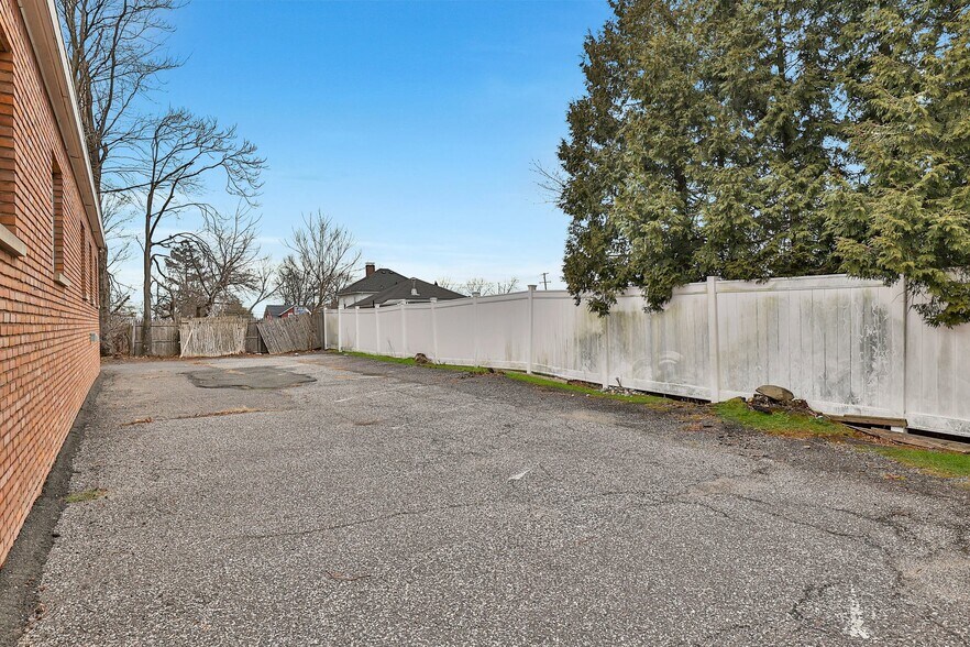 More Photos Of 1 Old Middletown Rd, Pearl River Medical For Lease