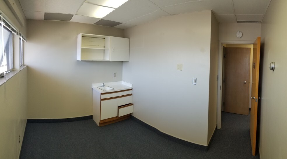 More Photos Of 1320 Apple Ave, Hayward Medical For Lease