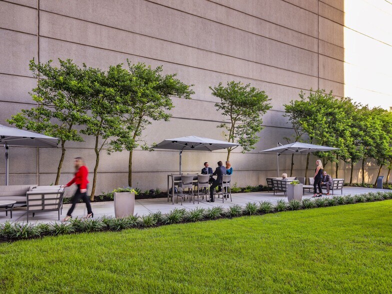 More Photos Of 3355 W Alabama St, Houston Office For Lease