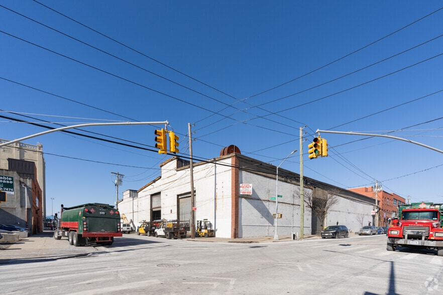 More Photos Of 170-186 Van Brunt St, Brooklyn Warehouse For Lease