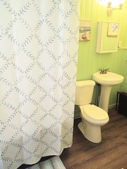 More Photos Of 22 Chestnut St, Brattleboro Apartments For Sale