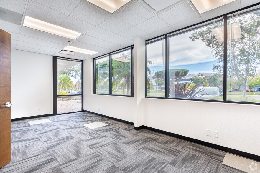 More Photos Of 4051-4065 Clipper Ct, Fremont Unknown For Lease