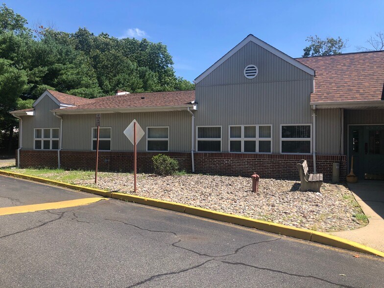 More Photos Of 65 Lacey Rd, Whiting Medical For Sale