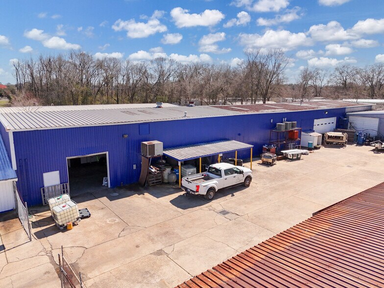 More Photos Of 204-206 Easy St, Lafayette Refrigeration Cold Storage For Sale