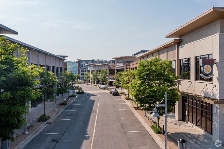 More Photos Of 1900 Main St, Canonsburg Office For Lease