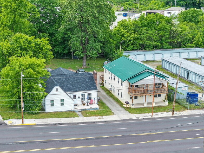 More Photos Of 929 N Roane St, Harriman Apartments For Sale