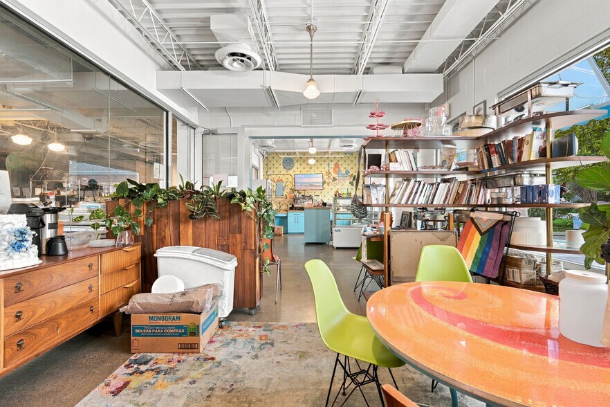 More Photos Of 1018 Poyntz Ave, Manhattan Flex For Sale