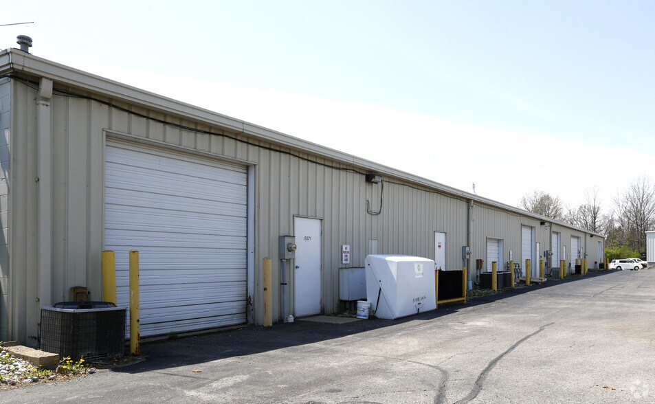 More Photos Of 8555-8583 N Dixie Dr, Dayton Office For Lease