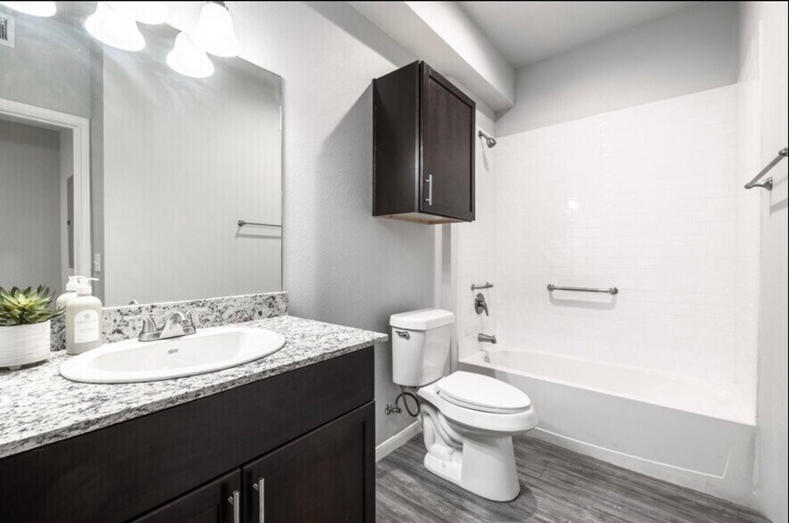 More Photos Of 600 E Marble St, Wylie Apartments For Sale