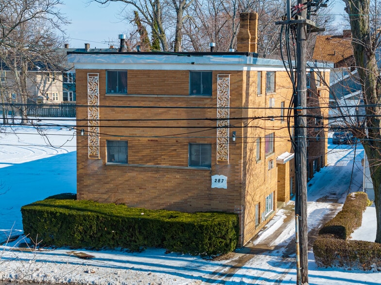 Primary Photo Of 287 E 156th St, Cleveland Apartments For Sale