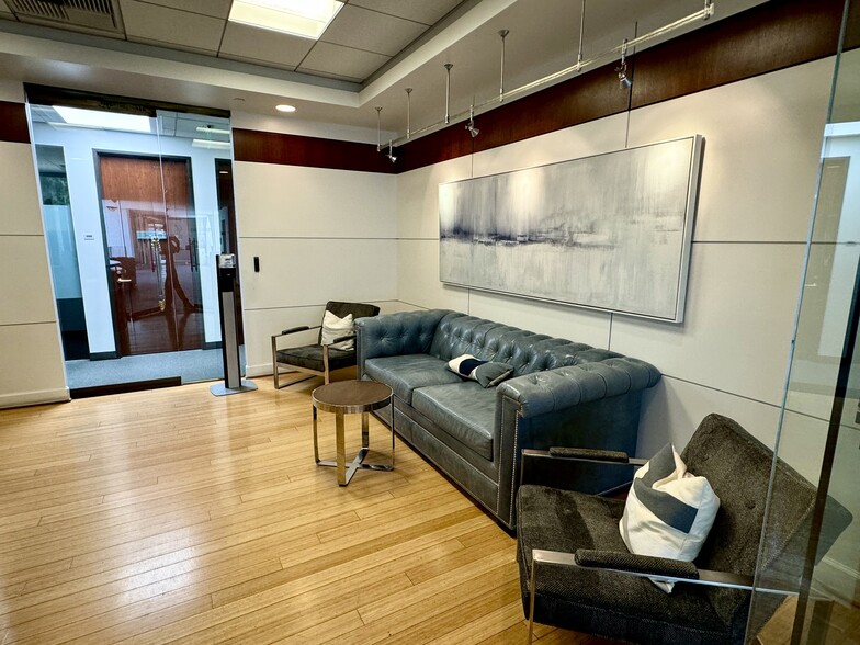 More Photos Of 3790 Via De La Valle, Del Mar Office For Sale