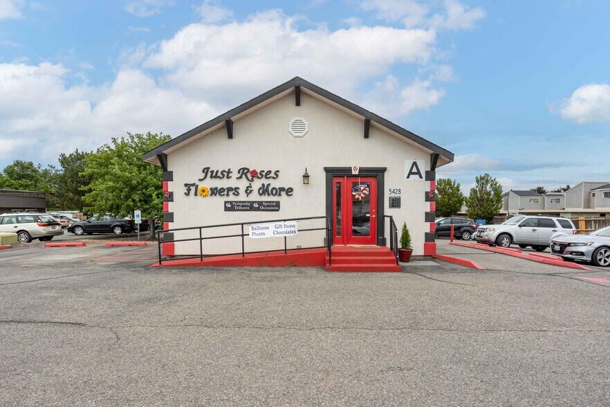 More Photos Of 5428 W Clearwater Ave, Kennewick Storefront Retail Office For Lease
