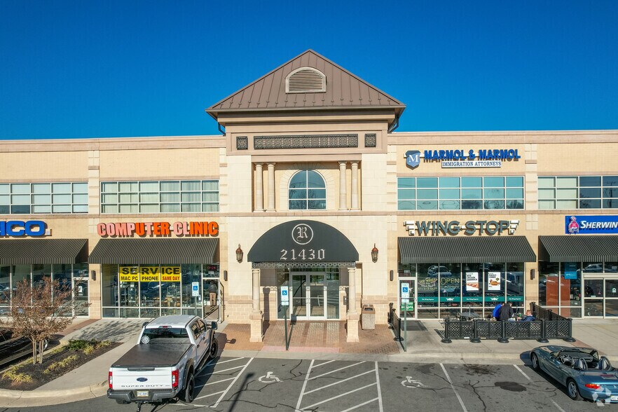 More Photos Of 21430 Cedar Dr, Sterling Storefront Retail Office For Lease