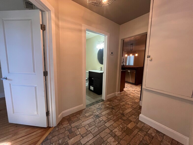 More Photos Of 230 S Center St, Pierson Apartments For Sale