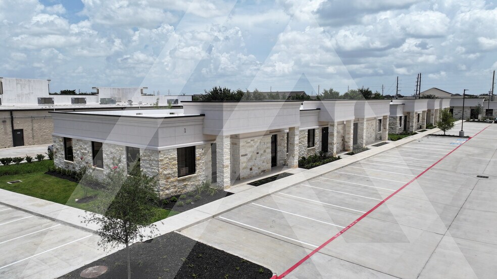 Primary Photo Of 28111 S Firethorne Rd, Katy Medical For Lease