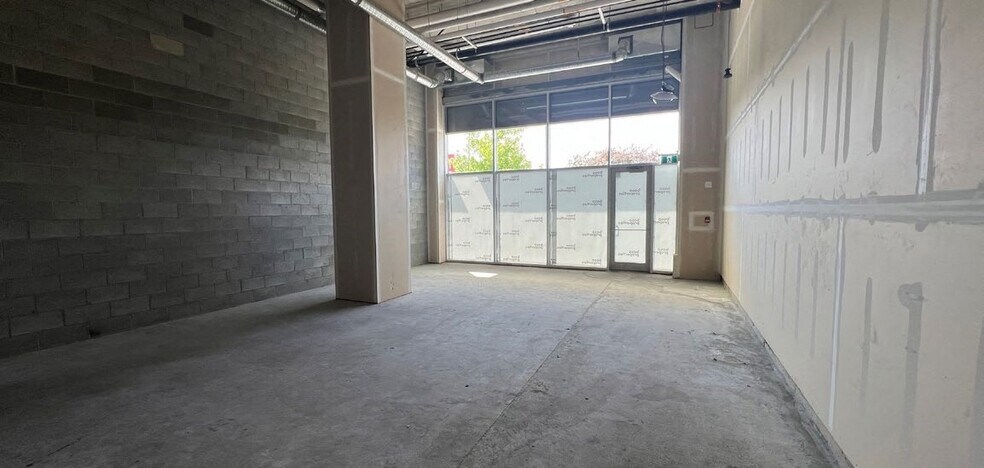 More Photos Of 1008 Pandora Av, Victoria Apartments For Lease