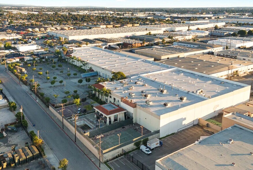 More Photos Of 1501 Date St, Montebello Manufacturing For Lease