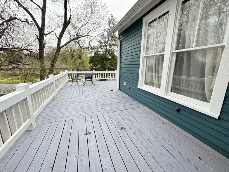 More Photos Of 224 W Chickasaw St, Tahlequah Hospitality For Sale