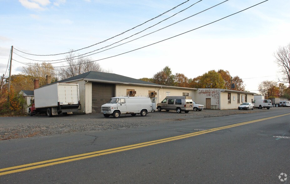 More Photos Of 201 Atwater St, Plantsville Manufacturing For Sale