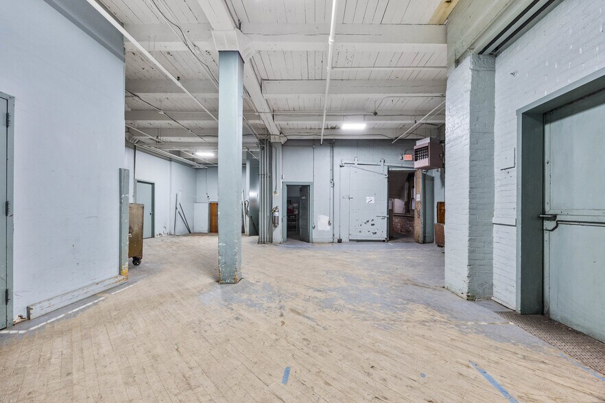 More Photos Of 39-49 St Bridgets Dr, Rochester Manufacturing For Lease